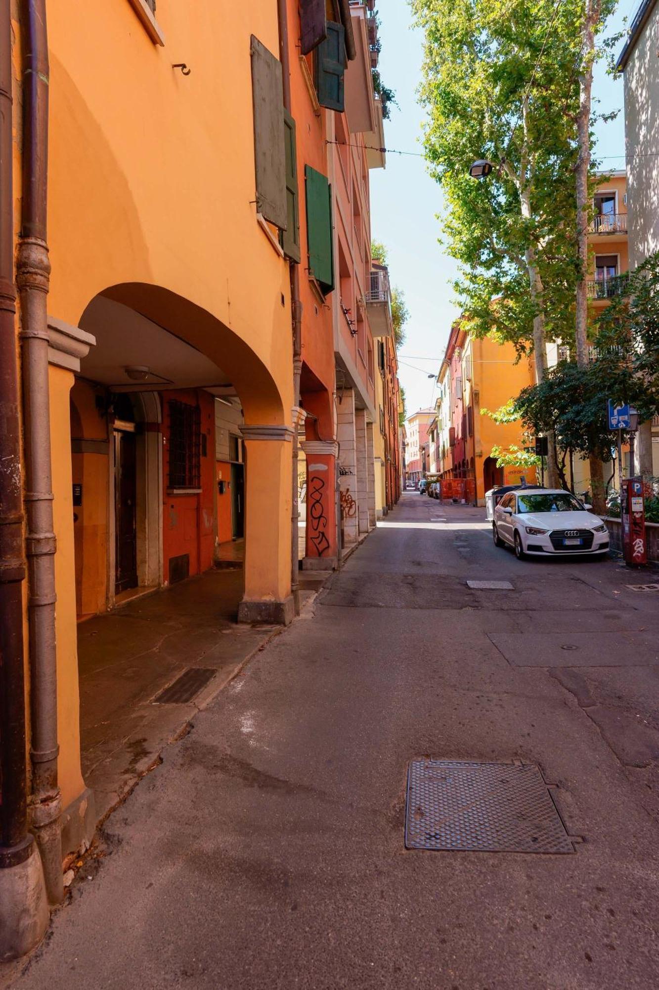 Teagarden Centro Storico Bolognaアパートメント エクステリア 写真