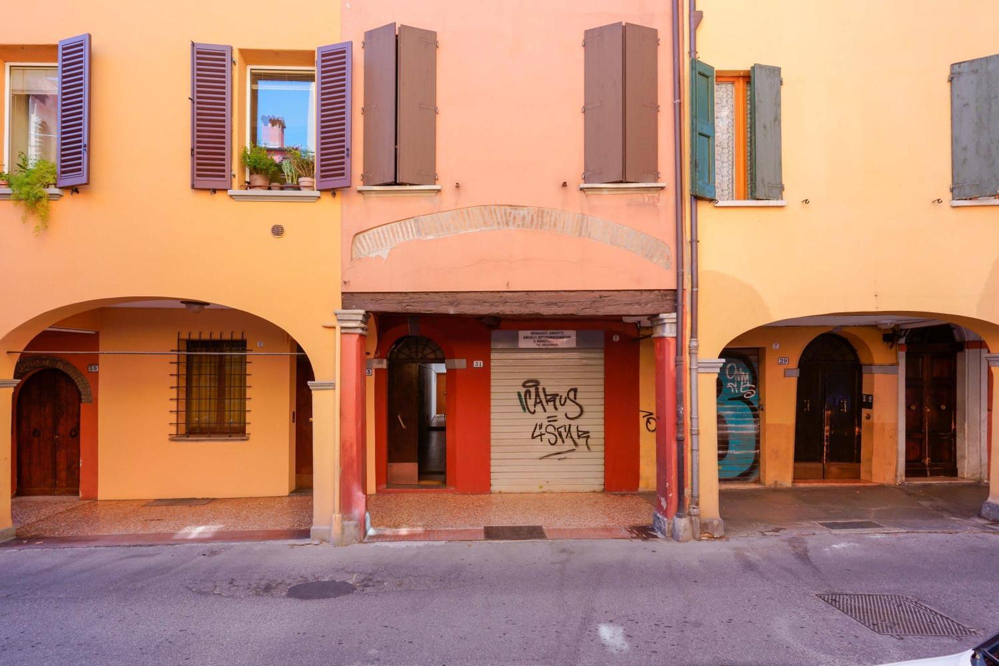 Teagarden Centro Storico Bolognaアパートメント エクステリア 写真